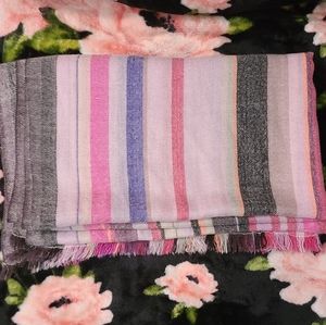 American Eagle scarf